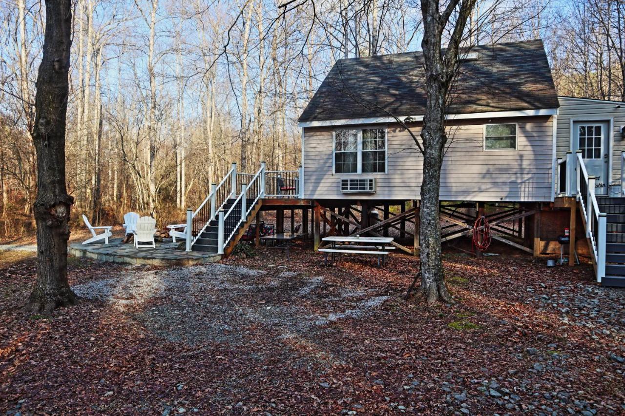 Our Private Wooded Cabin Chatham エクステリア 写真