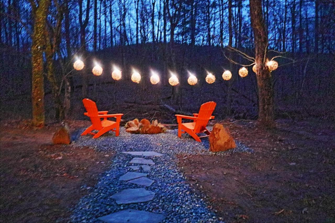 Our Private Wooded Cabin Chatham エクステリア 写真